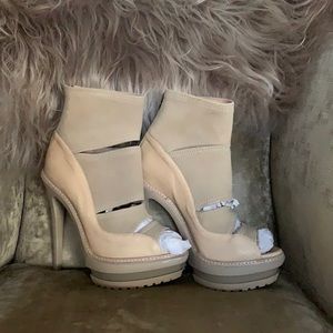 Brand new Authentic Herve Leger boot